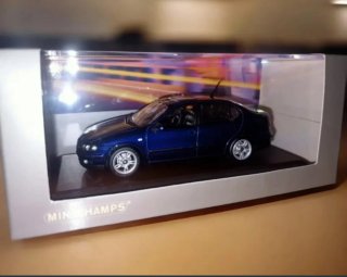 SEAT TOLEDO MK2 AZUL ESCALA 1:43