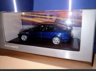 SEAT TOLEDO MK2 AZUL ESCALA 1:43