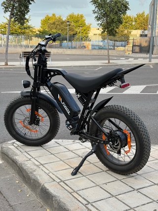 Eskute V202 E-Bike 250W | 20x4 | Doble suspensión