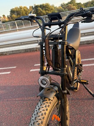 Eskute V202 E-Bike 250W | 20x4 | Doble suspensión