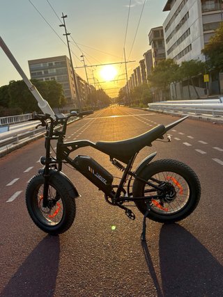 Eskute V202 E-Bike 250W | 20x4 | Doble suspensión