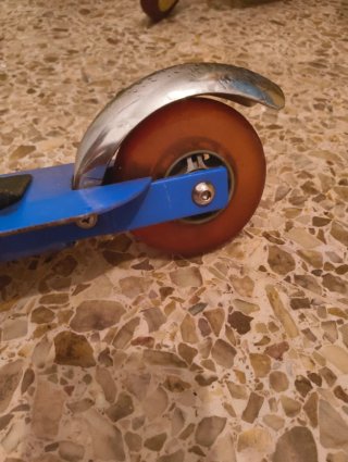 Patinete infantil azul