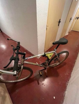 Bicicleta de montaña antigua
