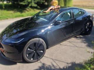 TESLA model 3