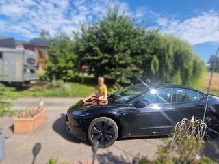 TESLA model 3