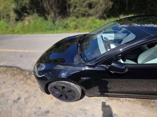TESLA model 3