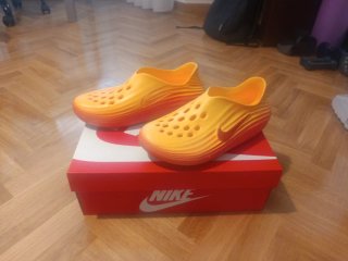 Nike ReactX Rejuven8 Talla 42