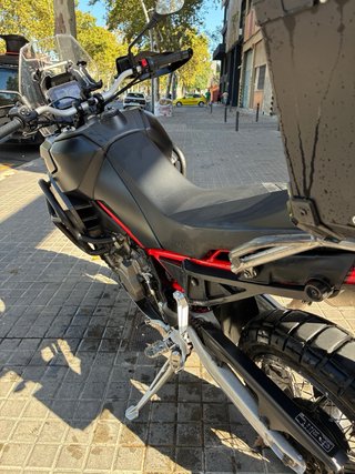 Aprilia Tuareg 660 Negra/Roja