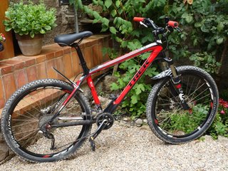 Bicicleta Trek Elite 9.8 Carbono