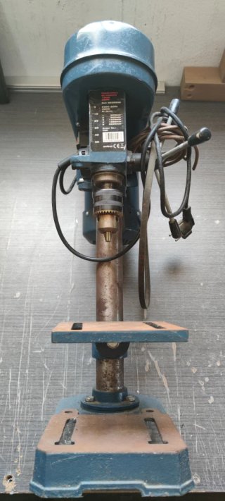 Taladro de columna azul