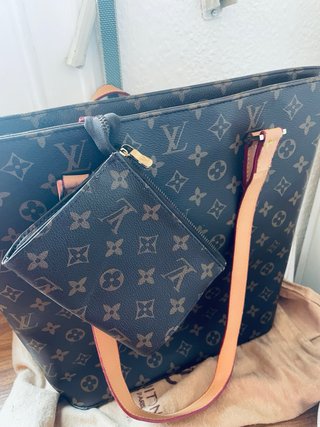 Bolso Louis Vuitton Monogram Marrón y Rojo 40€