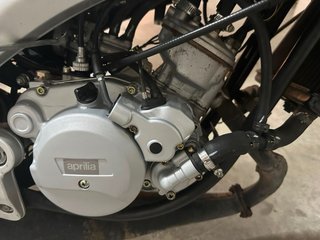 Aprilia RS50 Negra y Marrón