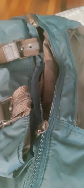 Bolso Fun&basics  verde.  Color real primera foto
