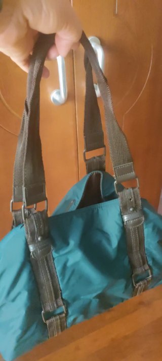 Bolso Fun&basics  verde.  Color real primera foto
