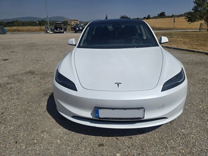 Tesla Model 3 RWD 2024 - foto 1