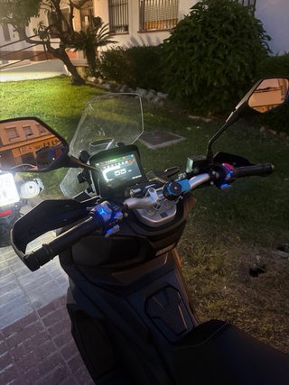 Linhai ADV 125 Buck Scooter