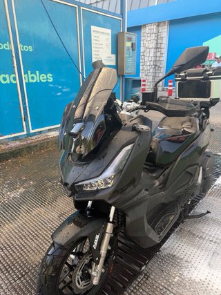 Linhai ADV 125 Buck Scooter