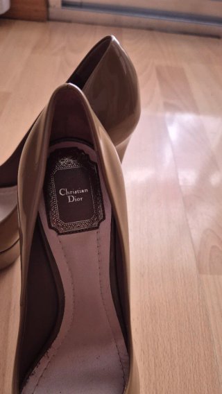 2 pares de Zapatos de tacón beige y negro 37