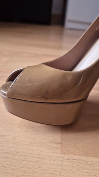 2 pares de Zapatos de tacón beige y negro 37