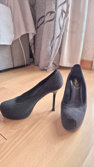 2 pares de Zapatos de tacón beige y negro 37