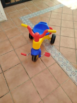 Triciclo Injusa Baby Trike Max