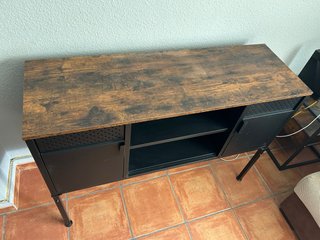 Mesa TV estilo industrial