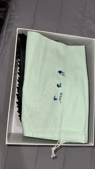 Zapatillas Balenciaga y Off-White talla 40