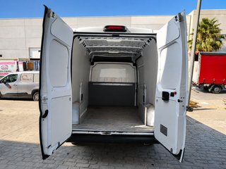 Peugeot Boxer L2H2 2021 140CV