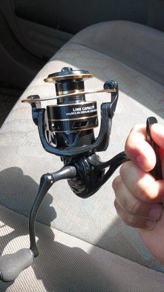 Carrete de pesca spinning sin estrenar
