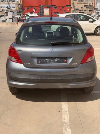 Peugeot 207 2010