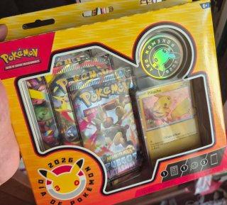 Pokémon Megaevolución y Fuegos Fantasmales