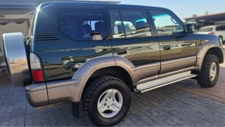 Toyota Land Cruiser 2000