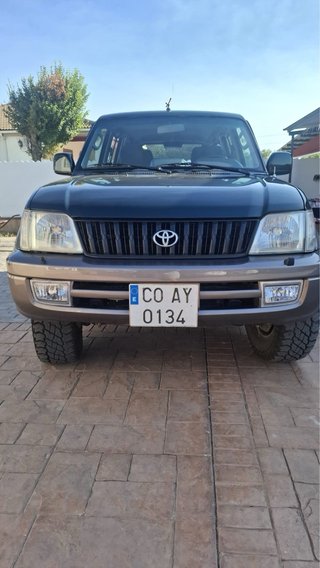 Toyota Land Cruiser 2000