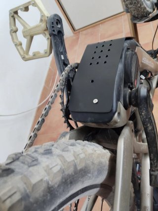 PROTECTOR MONDRAKER ZENDIT MOTOR AVINOX M2S