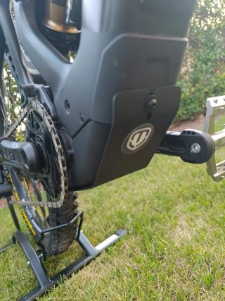 PROTECTOR MONDRAKER ZENDIT MOTOR AVINOX M2S