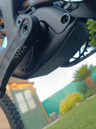 PROTECTOR MONDRAKER ZENDIT MOTOR AVINOX M2S