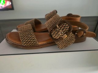 Sandalias Carmela Beige y Marrón