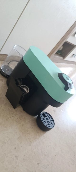 Cafetera Nespresso Mint
