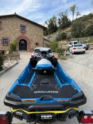 Sea-Doo GTX 230 azul y gris