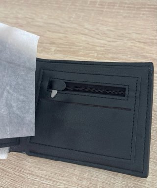Cartera oscura polipiel