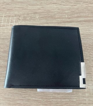 Cartera oscura polipiel