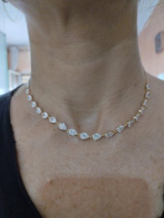 V501 Collana inox  oro con pietre a goccia luccica