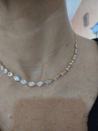 V501 Collana inox  oro con pietre a goccia luccica