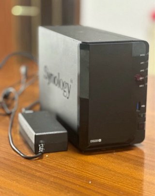 Servidor NAS Synology DS220+ Intel Dual Core 2GB