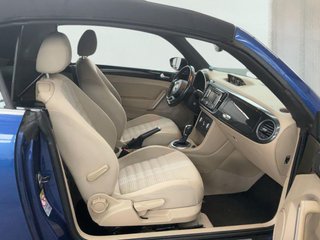 Volkswagen Beetle Cabrio 2.0 TDI 140cv DSG Sport