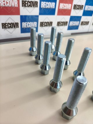 Separadores de rueda Simoni Racing 18 mm con tornillería incluida