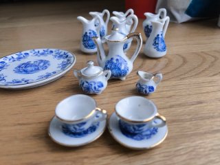 Conjunto de miniaturas de porcelana