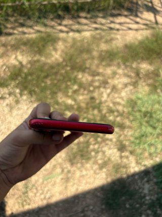 iPhone 11 64GB Rojo