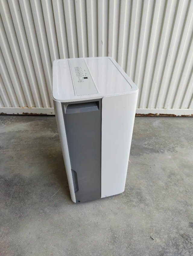 Deshumidificador Comfee 50L - W40S1755