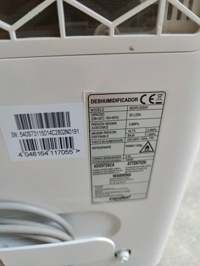 Deshumidificador Comfee 50L - W40S1755